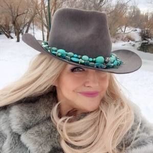 Meet your Posher, Lea ann